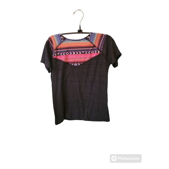 L&B LLucky and Blessed Life Top Womens Gray with Serape VNeck Short Sleeve Sz M - Picture 3 of 4